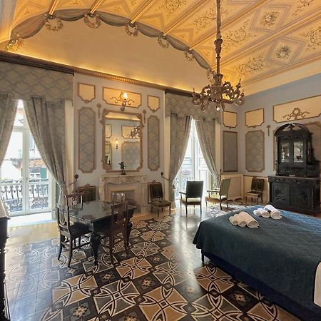 ホテル Carafa Di Maddaloni Residenza Di Charme ナポリ エクステリア 写真