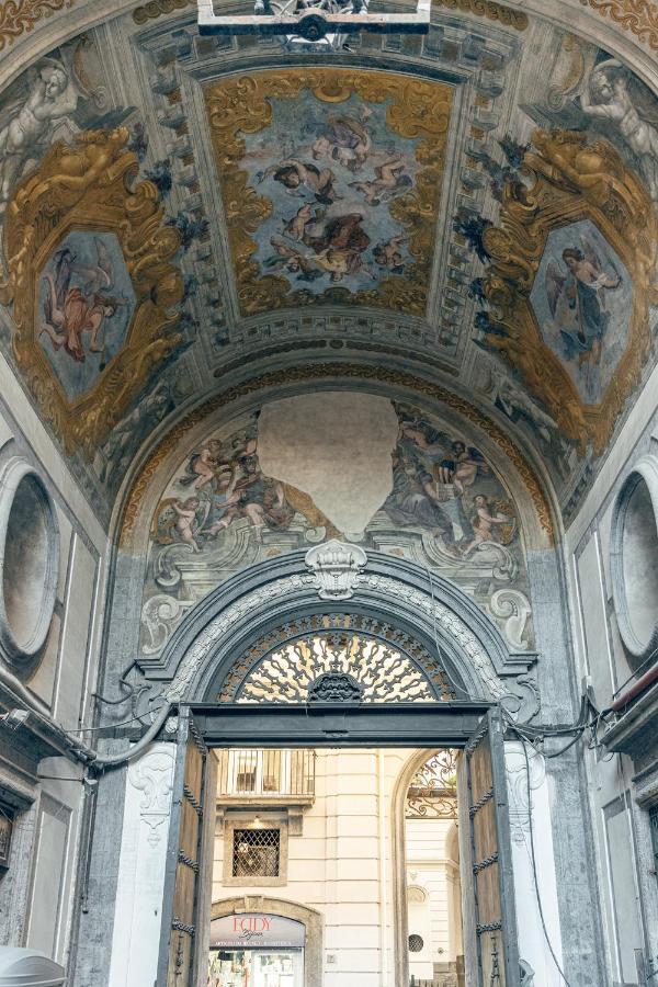 ホテル Carafa Di Maddaloni Residenza Di Charme ナポリ エクステリア 写真