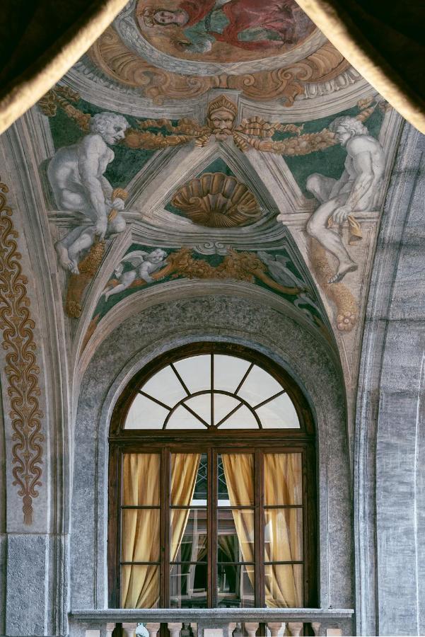 ホテル Carafa Di Maddaloni Residenza Di Charme ナポリ エクステリア 写真