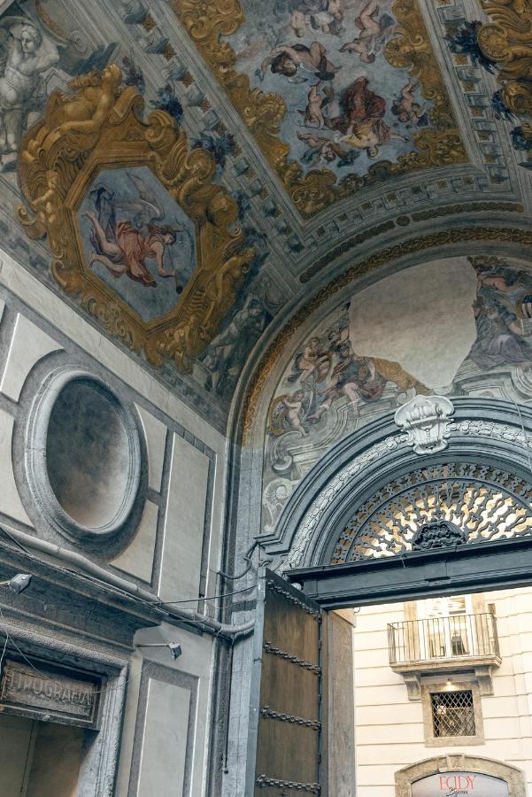 ホテル Carafa Di Maddaloni Residenza Di Charme ナポリ エクステリア 写真