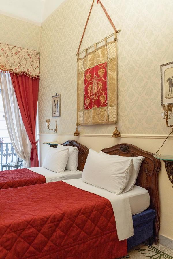 ホテル Carafa Di Maddaloni Residenza Di Charme ナポリ エクステリア 写真