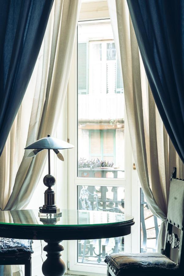 ホテル Carafa Di Maddaloni Residenza Di Charme ナポリ エクステリア 写真