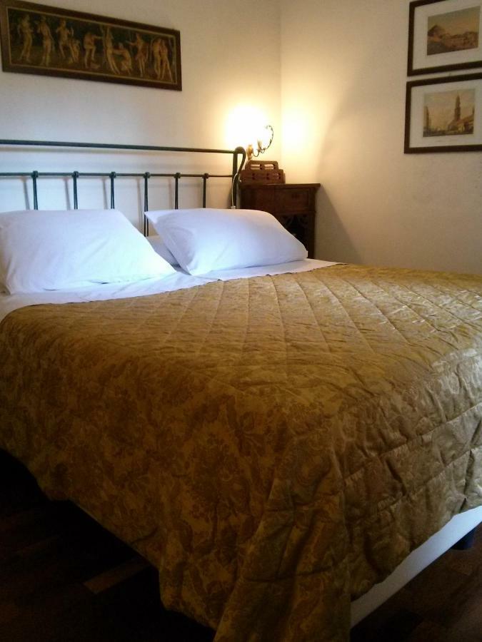 ホテル Carafa Di Maddaloni Residenza Di Charme ナポリ エクステリア 写真