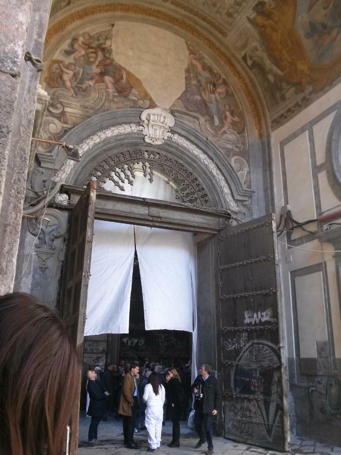 ホテル Carafa Di Maddaloni Residenza Di Charme ナポリ エクステリア 写真